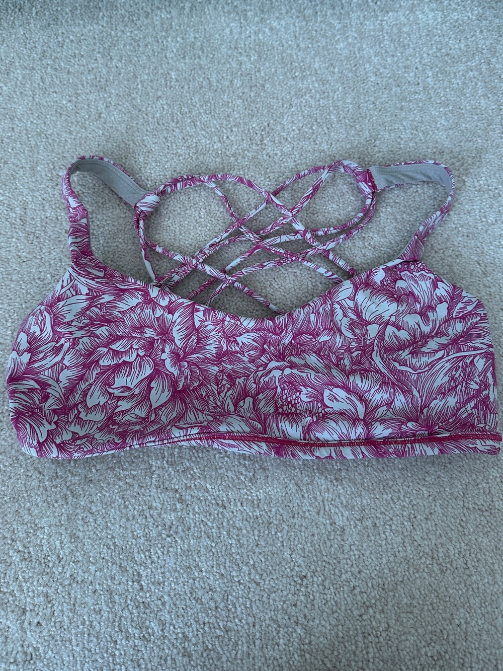 Lululemon sports bra